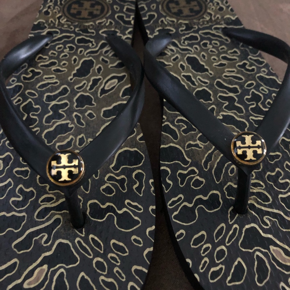 Authentic Tory Burch Flip-Flops SZ 7